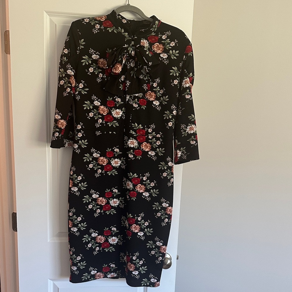 Floral Long Sleeve Dress in Black and Red